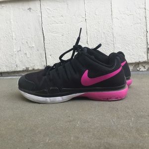 Nike Zoom Vapor 9.5 Tennis Shoes Black/Hyperviolet